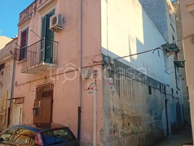 Stabile in vendita a Barletta via Varese, 9, Settefrati