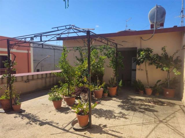 Stabile in vendita a Cerignola via tripoli 22