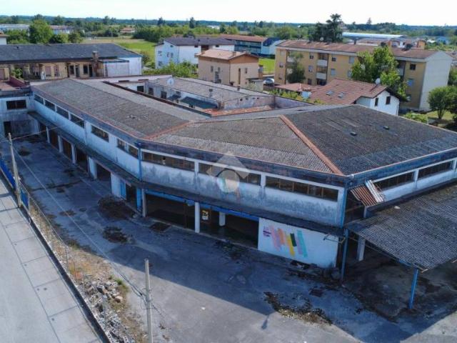 Stabile in vendita a Pasian di Prato