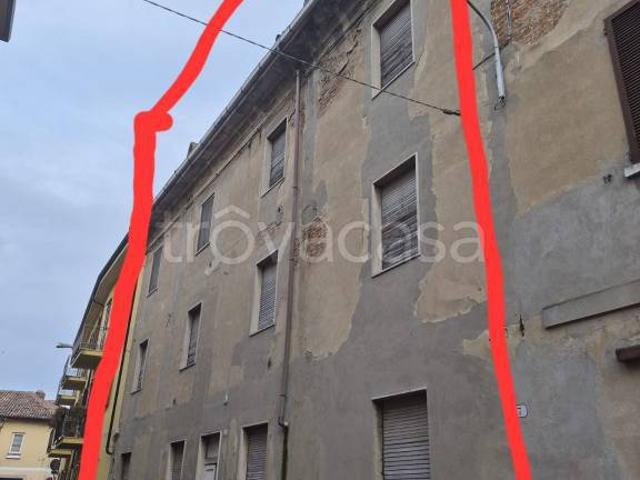 Stabile in vendita a Sannazzaro de' Burgondi