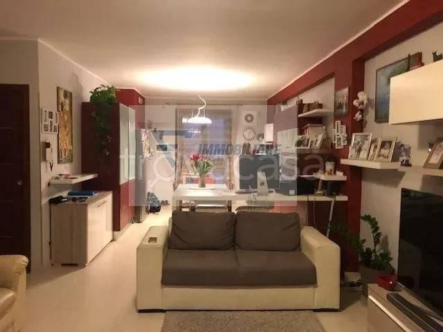 Stabile in vendita a Siracusa via Leone, Belvedere Tremmilia