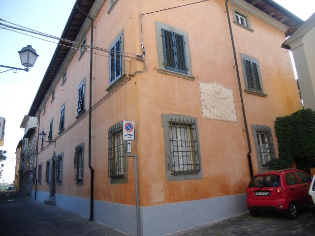 Stabile/Palazzo con giardino, Santa Maria a Monte montecalvoli alto