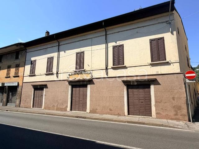 Stabile/palazzo in vendita a Coccaglio via San Rocco