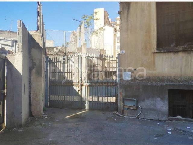 Stabile/palazzo in vendita a Catania, Centro Storico