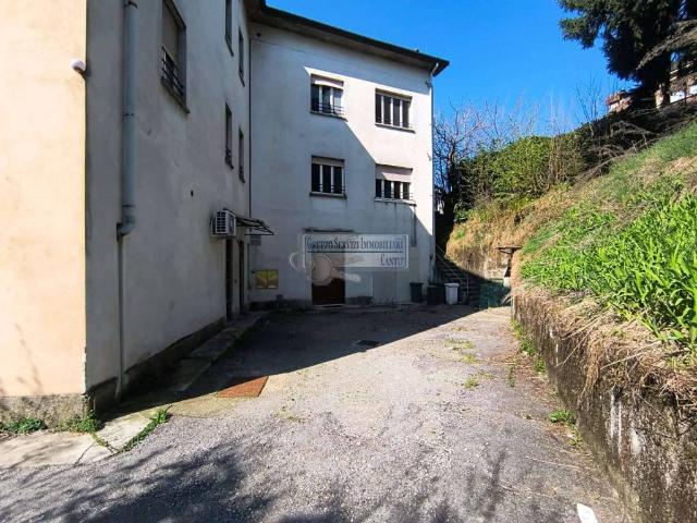 Stabile/palazzo in vendita a Cantù via Ettore Brambilla