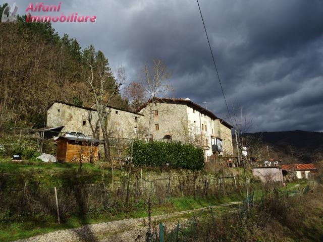 Stabile/Palazzo in vendita a Castel San Niccol