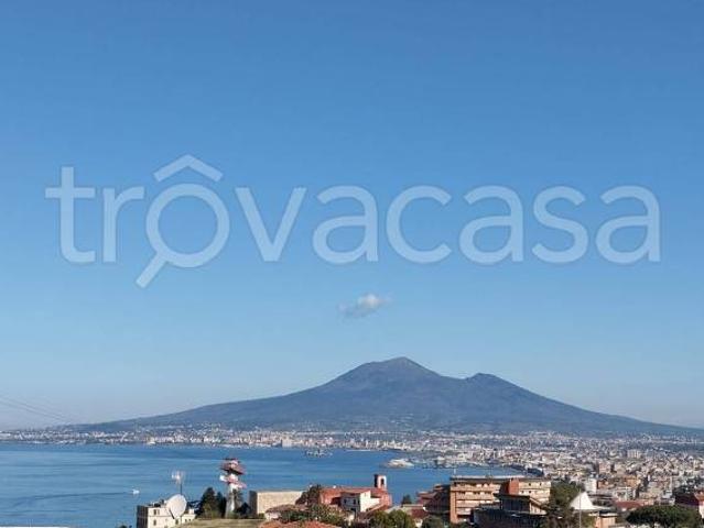 Stabile/palazzo in vendita a Castellammare di Stabia