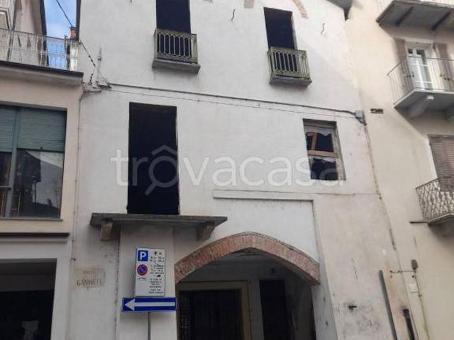 Stabile/palazzo in vendita a Ceva piazza Giorgio Gandolfi