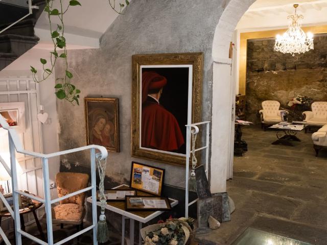 STABILE/PALAZZO in VENDITA a AREZZO CENTRO STORICO di 12 vani