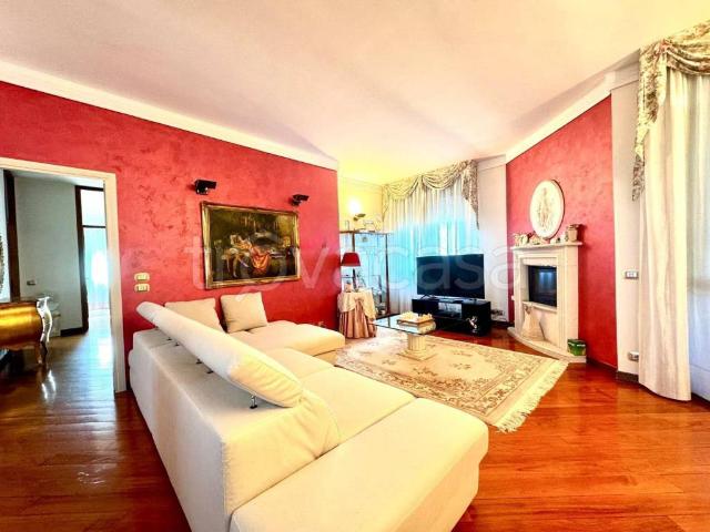 Stabile/palazzo in vendita a Basiano via Giovanni Pascoli