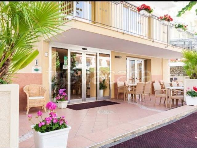 Stabile/palazzo in vendita a Rimini viale Santa Teresa, 9, Bellariva