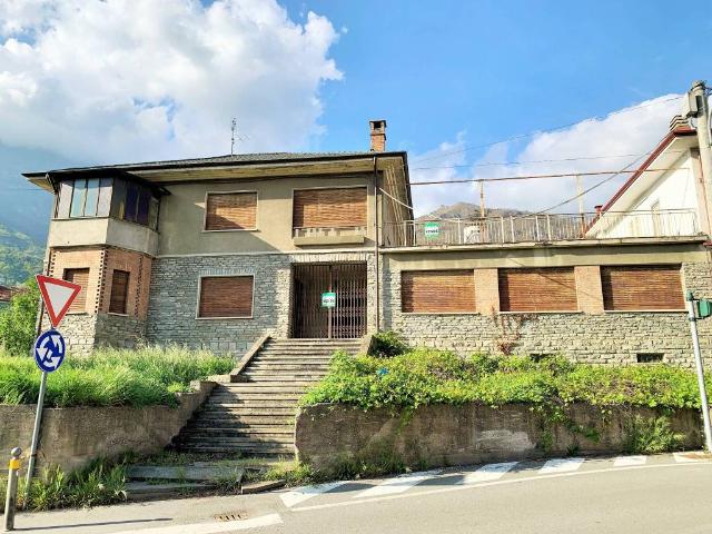 Stabile/palazzo in vendita a Bussoleno via San Lorenzo, 2