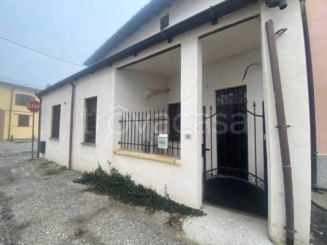 Stabile/palazzo in vendita a Garlasco
