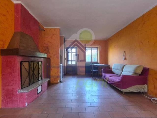 Stabile/palazzo in vendita a Genivolta via roma 102