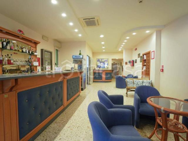 Stabile/palazzo in vendita a Igea Marina, Bellaria Igea Marina