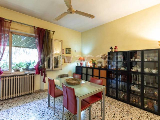 Stabile/palazzo in vendita a Ostra via Senigalliese