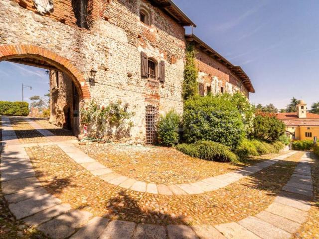 Stabile/palazzo in vendita a Moncrivello via Duchessa Jolanda, 8
