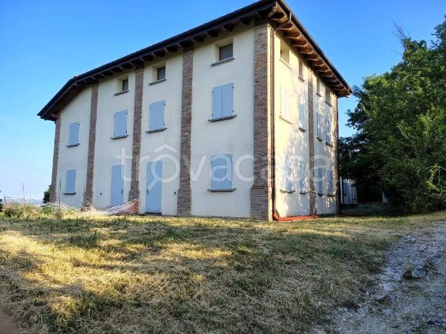 Stabile/palazzo in vendita a Monte San Pietro via Landa, 162