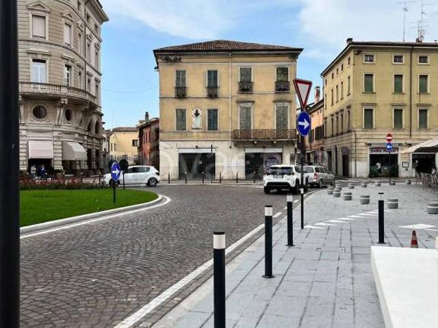Stabile/palazzo in vendita a Mantova, Centro