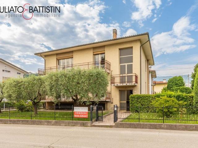 Stabile/palazzo in vendita a Marostica via 4 Martiri