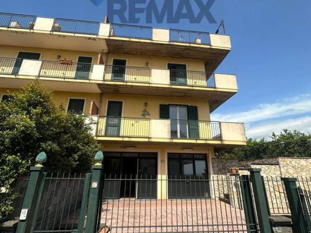 Stabile/palazzo in vendita a Mascali via s. Biagio, 20