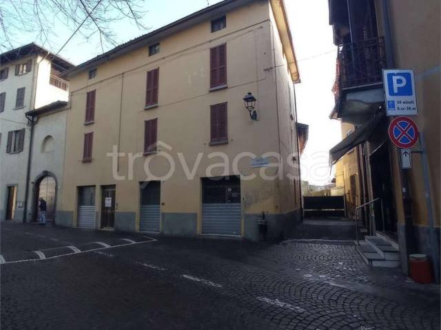 Stabile/palazzo in vendita a Medolago