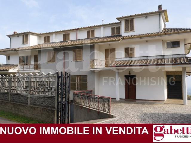 Stabile/palazzo in vendita a Norma