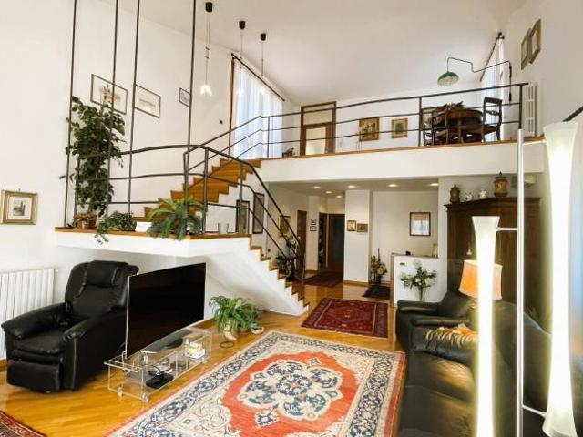 Stabile/Palazzo in vendita a San Romano Montopoli in Val d'Arno 862 mq Rif: 1327830