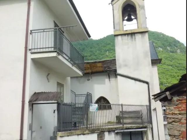 Stabile/Palazzo in vendita a Pont Canavese