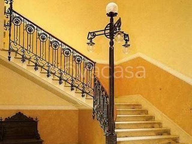 Stabile/palazzo in vendita a Padova via Savonarola, Savonarola Ponte Molino