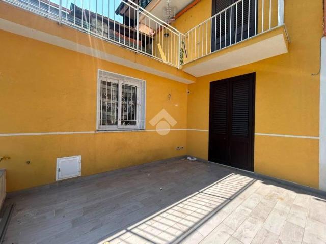 Stabile/palazzo in vendita a Palermo via Zuppetta, 48, Villagrazia
