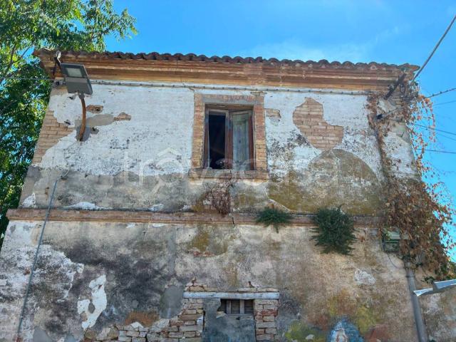 Stabile/palazzo in vendita a Pescara strada Vicinale Don Bosco, Colli Gesuiti