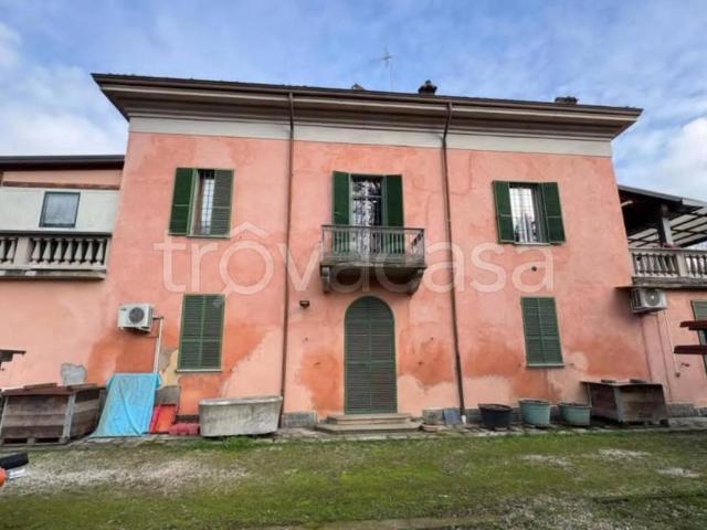 Stabile/palazzo in vendita a Piacenza strada Farnesiana, 120, Peep, Farnesiana