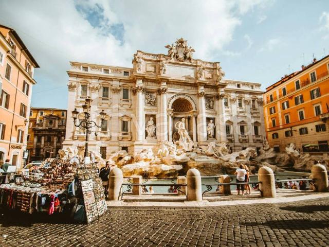 Stabile/palazzo in vendita a Roma via 24 Maggio, Trevi