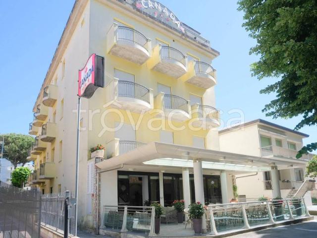 Stabile/palazzo in vendita a Rimini viale Regina Elena, 53, Tripoli Mare