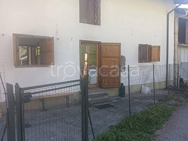 Stabile/palazzo in vendita a Rubiana