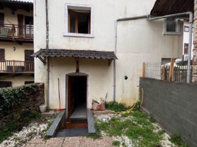 Stabile/Palazzo in vendita a Torre Canavese