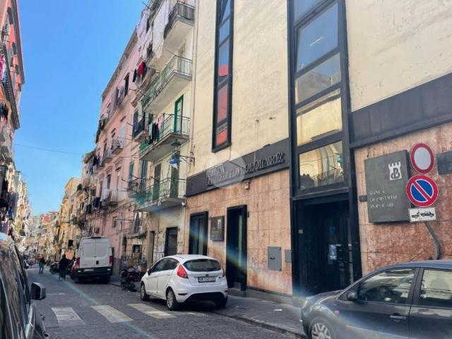 Stabile/palazzo in vendita a Torre del Greco vicolo del Pozzo, 21