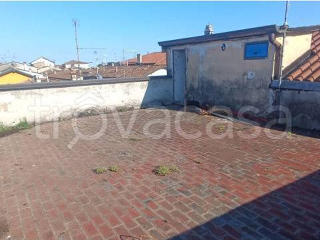 Stabile/palazzo in vendita a Urago d'Oglio via Umberto I