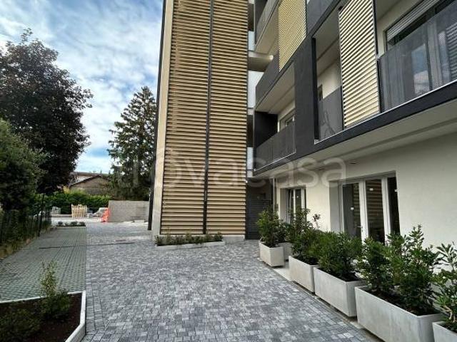 Stabile/palazzo in vendita a Varese viale Luigi Borri, 134, Giubiano San Carlo