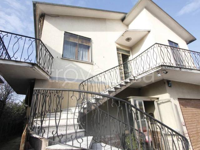 Stabile/palazzo in vendita a Vicenza viale Astichello, 27, Viale Trieste Villaggio dei Fiori
