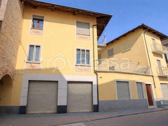 Stabile/palazzo in vendita a Vigone via Umberto I, 45
