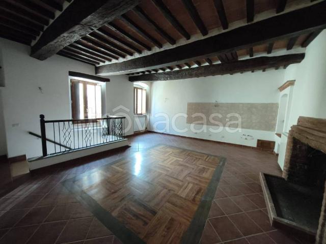 Stabile/palazzo in vendita ad Avigliano Umbro via Pasubio, Dunarobba