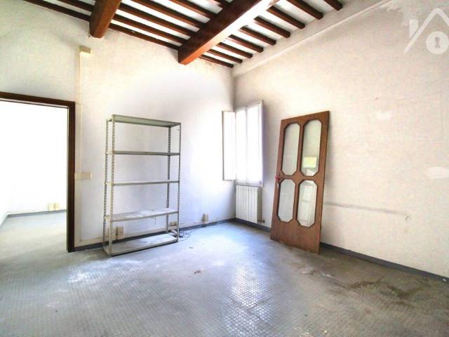 Stabile/palazzo in vendita ad Altopascio via Guglielmo Marconi, 24