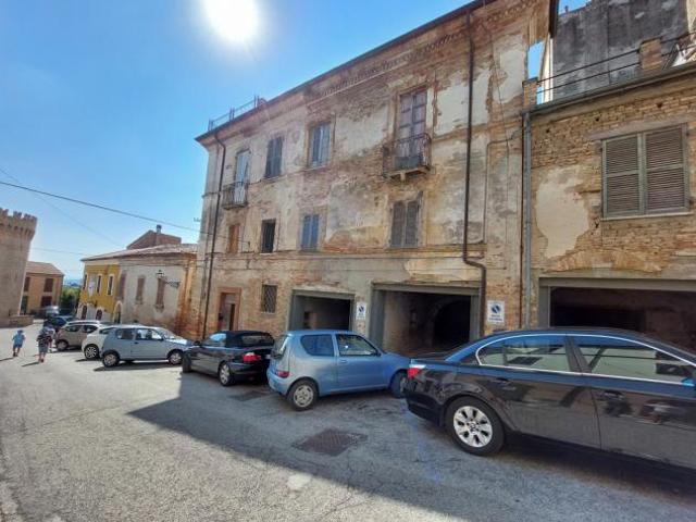 Stabile/Palazzo Mosciano Sant'Angelo. Rif.: Cod. rif T782VRG