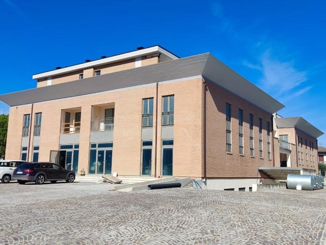 Stabile/Palazzo nuovo a Spinetoli