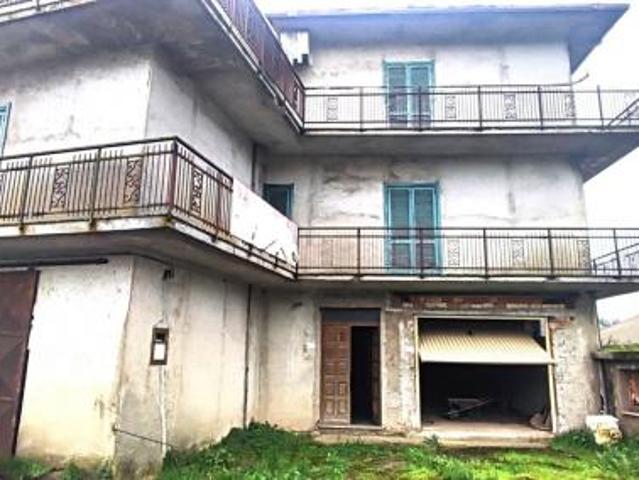 Stabile/Palazzo San Vito sullo Ionio. Rif.: VF020VRG