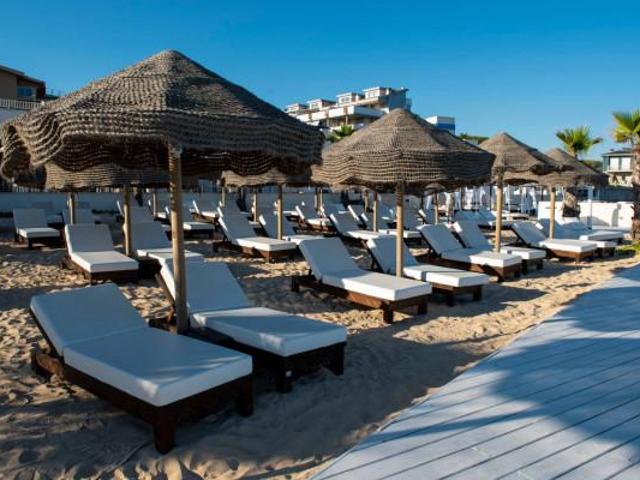 Stabilimento balneare in vendita a Viareggio