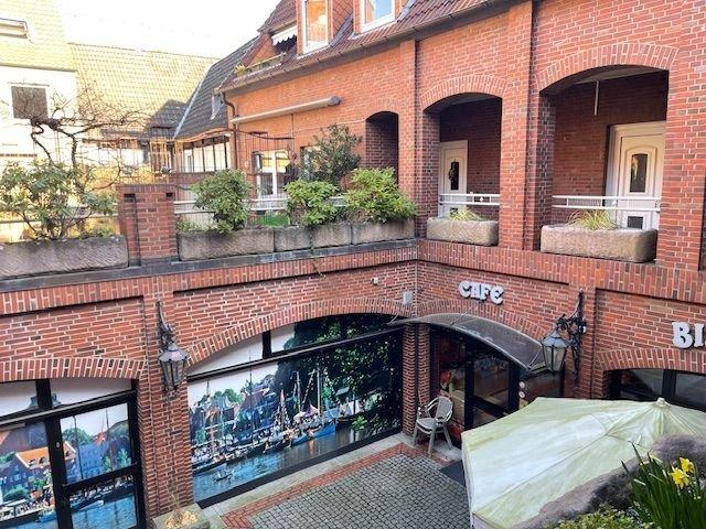 Stade Innenstadt: charmante 2 Zimmer Dachgeschosswohnung am Pferdemarkt