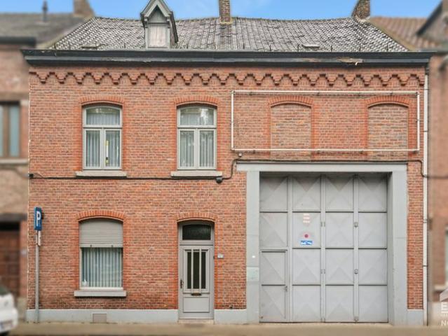 Stadswoning met ruime werkplaats in Sint Truiden
